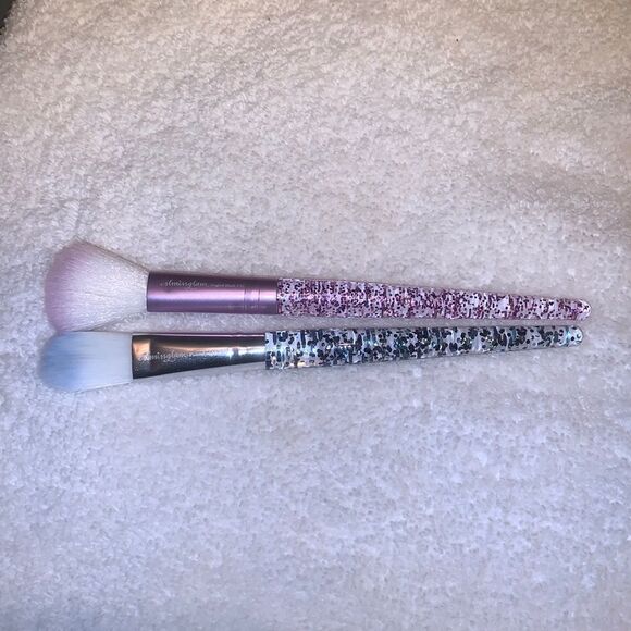 SL Miss Glam Makeup Brushes, Foundation B12, Angled Blush P30 - Picture 1 of 3